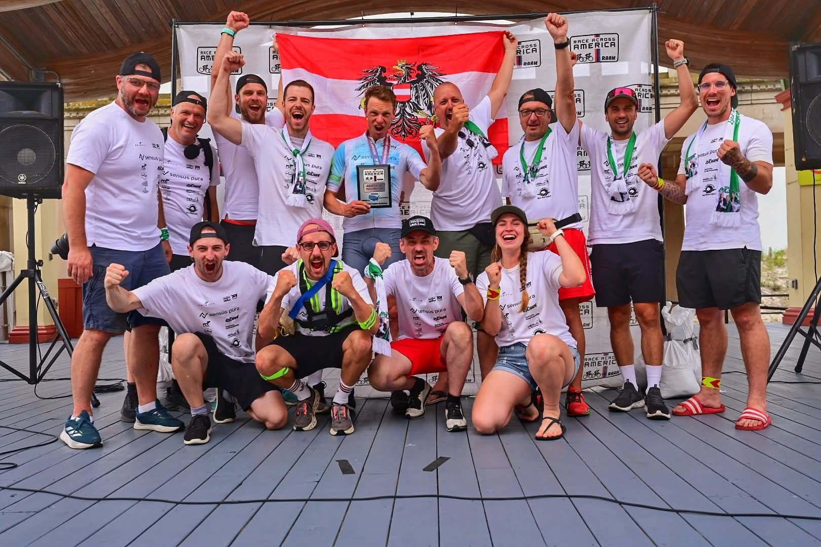 Team von Tom Mauerhofer beim RAAM